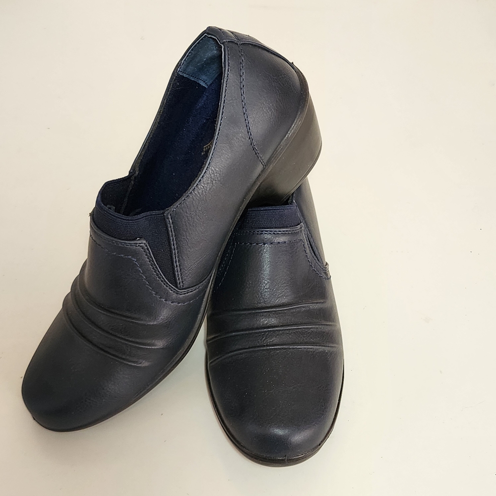 Easy Street Women's Dark Blue Loafers